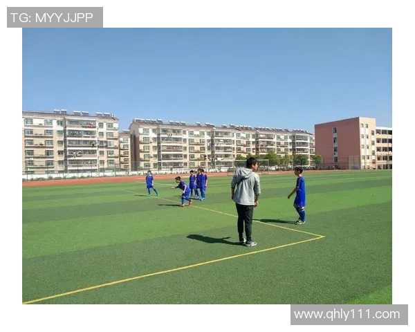 张家界队奋勇拼搏展现山城精神谱写绿茵场壮丽新篇章 张家界队奋勇拼搏展现山城精神谱写绿茵场壮丽新篇章